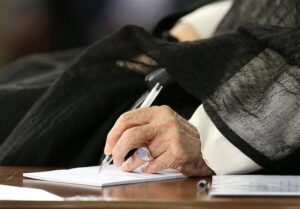 پیام تسلیت رهبر انقلاب در پی درگذشت حجت‌الاسلام شاهچراغی