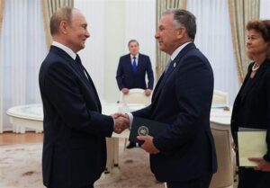 مذاکرات پنهان پوتین با نمایندگان ترامپ در مسکو و بازآرایی ژئو – اقتصادی اروپا