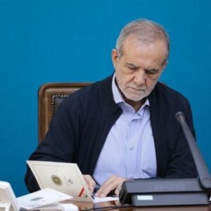 پزشکیان: روابط عمومی‌ها برای وضعیت‌های مختلف راهبرد مشخص داشته باشند