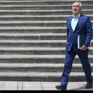 رد پای یک «اشتباه استراتژیک» در جهش ساعتی دلار/ چرا بازار ارز بعد از مصوبه دولت به هم ریخت؟