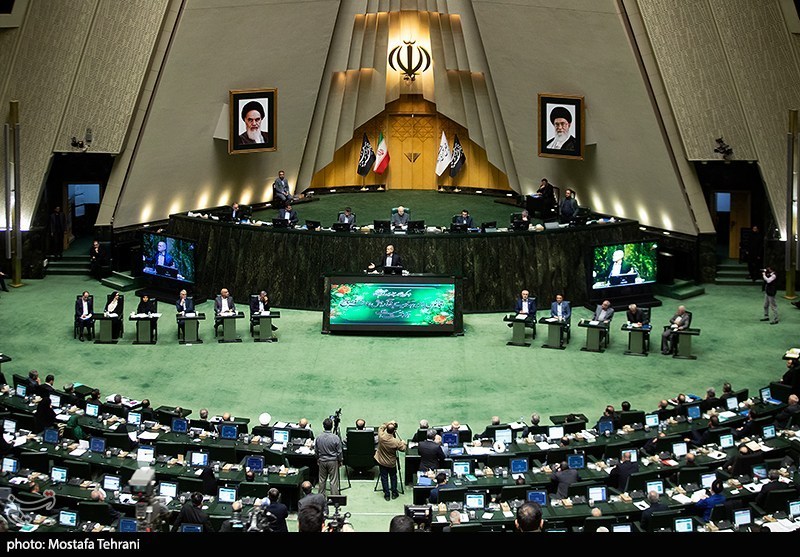 پیگیری وضعیت معیشت مردم و نوسانات ارز با حضور مسئولان دولت در مجلس