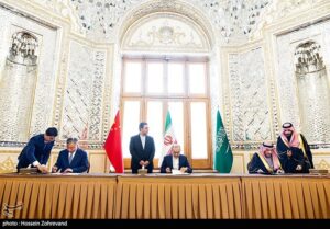 تخت روانچی: ایران، چین و عربستان در پی گسترش همکاری در زمینه‌های مختلف هستند