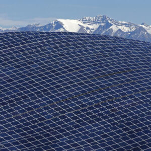 حسن بکلو: ۶ مگاوات نیروگاه خورشیدی مدارس تهران وارد فاز اجرا شد