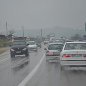 پاشایی: دید افقی و لغزندگی جاده های سردشت کاهش یافت