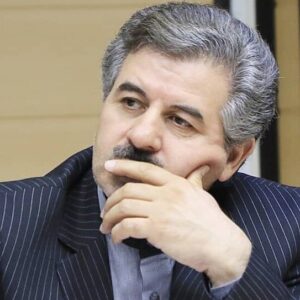 تضعیف نهادهای فرهنگی تضعیف اراده و روحیه خودباوری مردم است