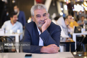 جعفر دهقان تجلیل شد؛ هنرمندی با کارنامه‌ای غنی اما به دور از منیت