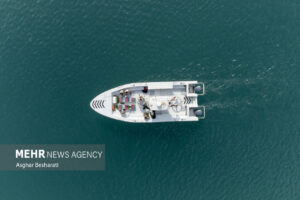 جابجایی مسافر در بندر شهید ذاکری قشم از سر گرفته شد