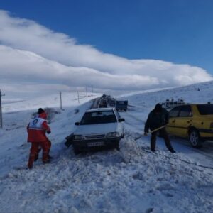 منیری:۵۸۳ حادثه دیده در برف و کولاک خراسان رضوی امدادرسانی شدند