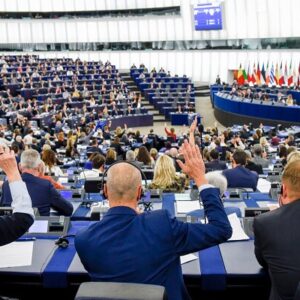 پارلمان اروپا قطع واردات گاز از روسیه را تصویب کرد