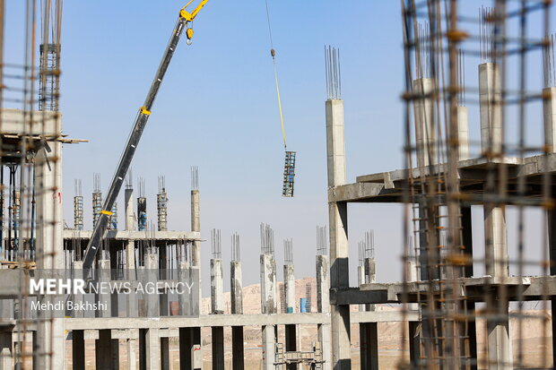 تخصیص ۱۰۰ میلیارد تومان برای احداث پست‌های سیار برق نهضت ملی مسکن قم