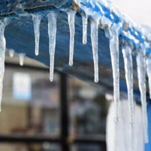 یخبندان در راه اصفهان؛ هوا تا ۸ درجه سرد می‌شود