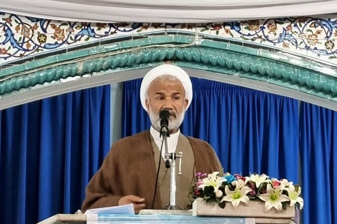 امام جمعه دشتستان: طرح‌های آبخیزداری و مدیریت منابع آبی توسعه یابد