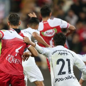 پرسپولیس به دنبال سبقت از پیکان/ تراکتور در اندیشه نزدیک شدن به صدر