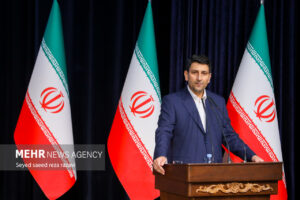 وزیر ارتباطات: خسارت فیلترینگ بیش از ۵۰ هزار میلیارد تومان است