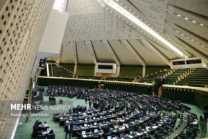 ۳۷ نماینده خواستار مدیریت فروش بلیط قطار شدند