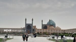 کیفیت هوای اصفهان قابل قبول است