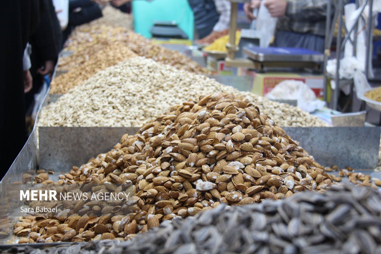 طعم شیرین یلدا را گرانی تلخ کرد؛ بررسی هزینه خانواده ها برای یک شب