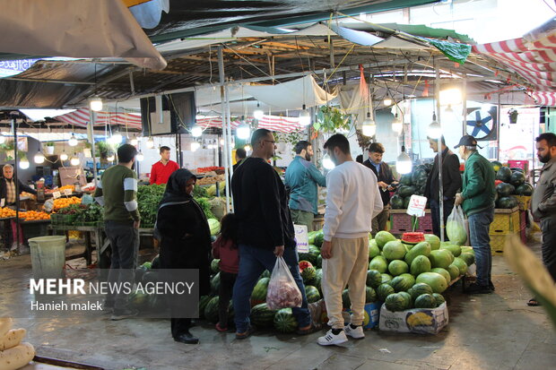 وضعیت بازار تبریز در آستانه شب یلدا؛ نارضایتی مردم از قیمتها