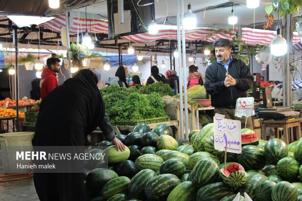 وضعیت بازار تبریز در آستانه شب یلدا؛ نارضایتی مردم از قیمت‌ها