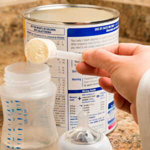 سالانه ۱۶ هزارتن شیرخشک در فارس تولید می‌شود