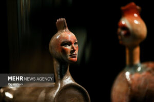 افتتاح آرت‌فر تهران؛ آلودگی هوا مانع بینال کاریکاتور و سرامیک نشد