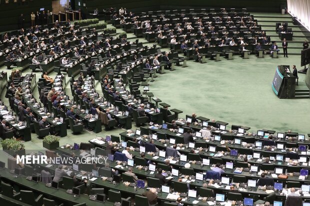 جلسه امروز مجلس در سه شیفت برگزار می‌شود