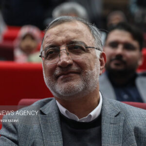 پرسش و پاسخ دانشجویان دانشگاه آزاد با شهردار تهران