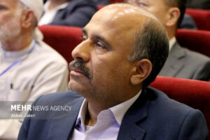 هاشمی: راه‌های شهرستان سیریک باید اصلاح شوند