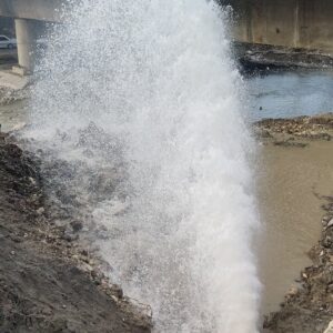 واحدهای عملیاتی آب در ۱۲ شهرستان ایلام در حالت آماده باش قرار دارند