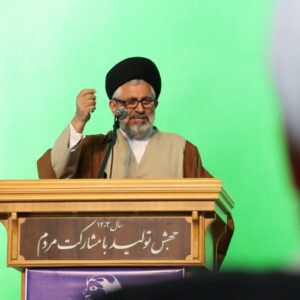 اندیشه های حضرت امام خمینی (ره) نباید در موزه‌ها قرار گیرد