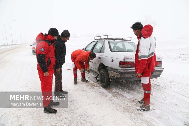 محبان: هلال‌احمر خراسان شمالی به ۹۳ گرفتار در کولاک برف امدادرسانی کرد