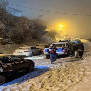 برف و کولاک در محور هرسین به نورآباد