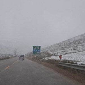 میقانی: برف و مه غلیظ در محورهای کوهستانی خراسان‌ شمالی آغاز شد