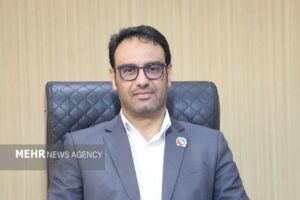 دیدار مدیرکل آموزش و پرورش خوزستان با خانواده دانش‌آموز شهید براتی