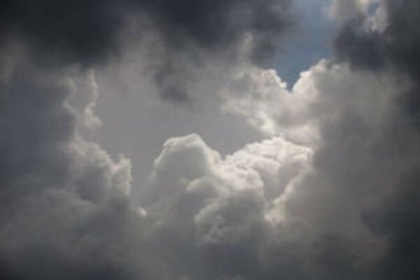 تداوم ارائه خدمات امدادی هلال‌احمر به متاثرین از حوادث جوی