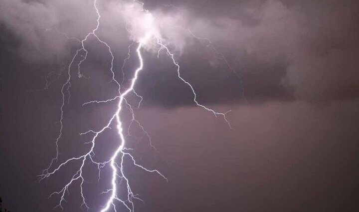 صاعقه منجر به فوت یک نفر در دهلران شد