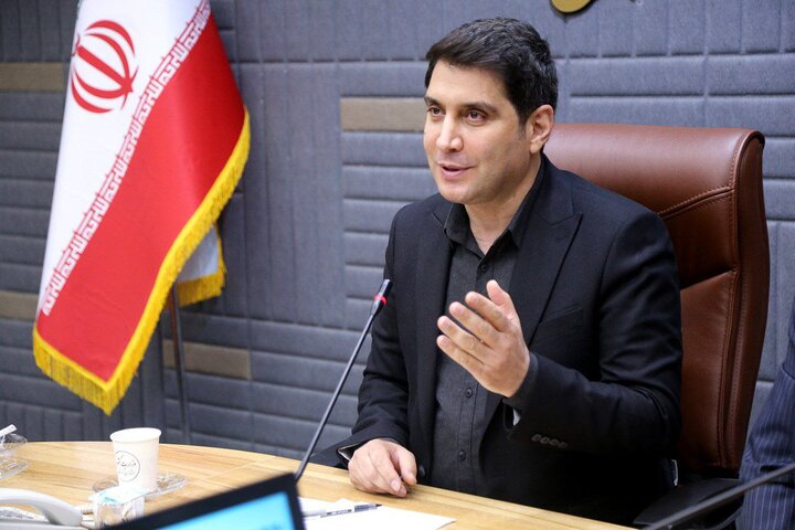 لهونی:۵۰ درصد مالیات کولبران در قانون ساماندهی تجارت مرزی حذف شد