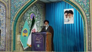 انتقاد امام جمعه یاسوج از نگاه ابزاری غرب به زن