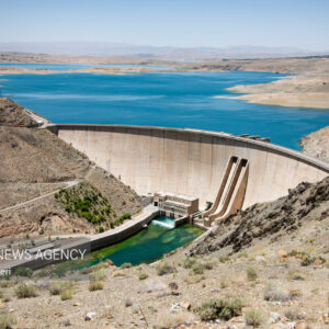 حجم سد زاینده‌رود به پایین‌ترین سطح تاریخی رسید؛ فقط ۱۱۸میلیون مترمکعب