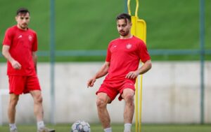 درگیری کاپیتان پرسپولیس با سرپرست آلومینیوم + فیلم