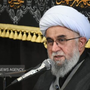 آیت الله یزدی: انتقال آموزه‌های انقلابی و دینی به نسل جوان ضروری است