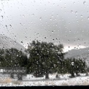 بارش برف پاییزی در برخی از مناطق کوهستانی کاشان
