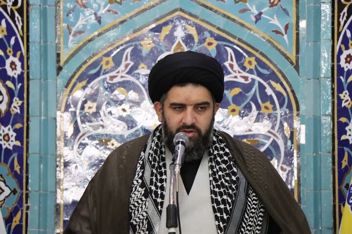 امام جمعه اسفرورین: جنگ امروز دشمن، جنگ رسانه‌ای و ذهنی است