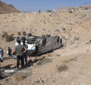 مصدومان واژگونی اتوبوس تهران – یاسوج به ۱۸ نفر افزایش یافت