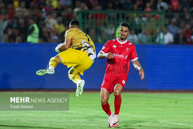 تمام بازیکنان پرسپولیس با اوسمار پیشرفت کردند جز آقای گل