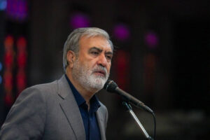 عزیزی: شهدا مظهر ایستادگی و عزت ملت ایران هستند