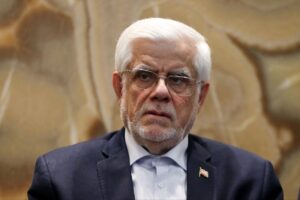 عارف: دولت از شرکت‌های دانش بنیان حمایت می‌کند