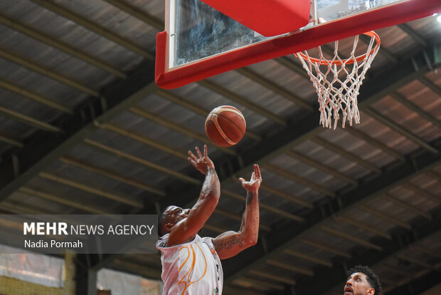 مهگل تنها میزبان بازنده در هفته دهم لیگ برتر بسکتبال