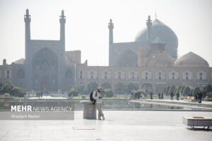 وضعیت هوای اصفهان و ۴ شهر مجاور قرمز است