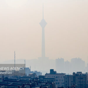 هوای تهران همچنان آلوده و در وضعیت نارنجی است